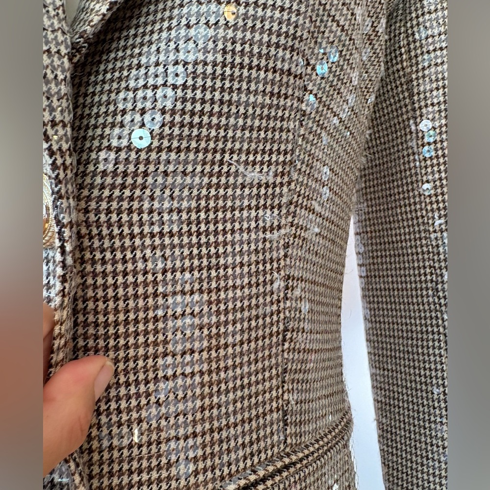 Retrofête Sequin Embellished Blazer - Picture 9 of 10